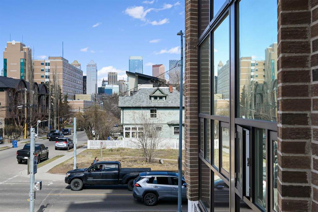 #2A, 133 25 Avenue SW, Calgary, 2 Bedrooms Bedrooms, ,2 BathroomsBathrooms,Condos/Townhouses,For Sale,Hampton Court,1,3171