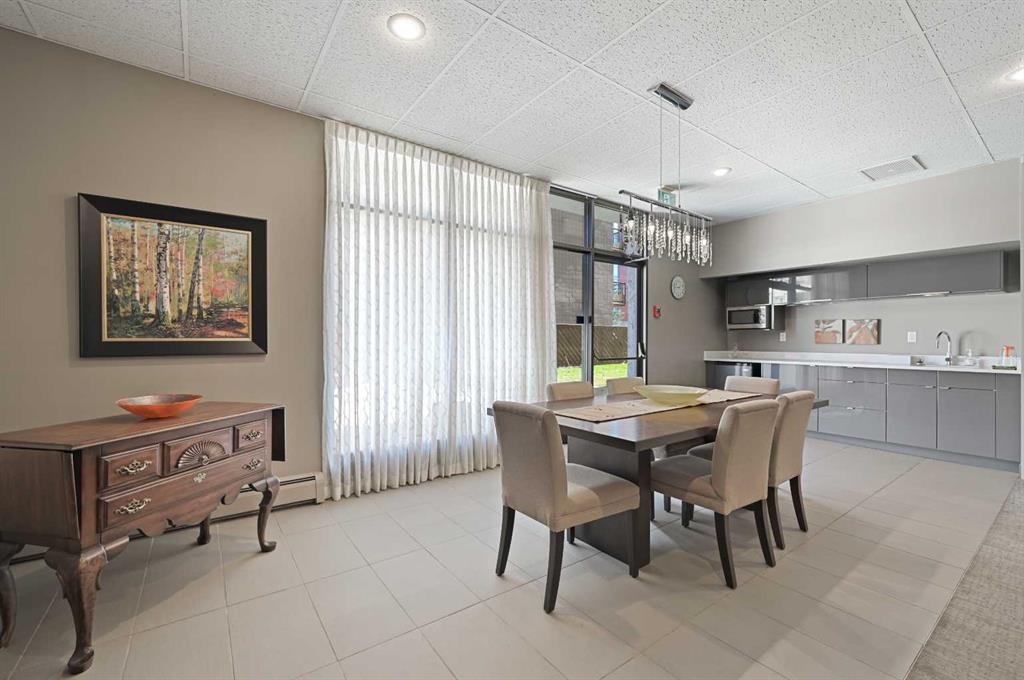 #2A, 133 25 Avenue SW, Calgary, 2 Bedrooms Bedrooms, ,2 BathroomsBathrooms,Condos/Townhouses,For Sale,Hampton Court,1,3171