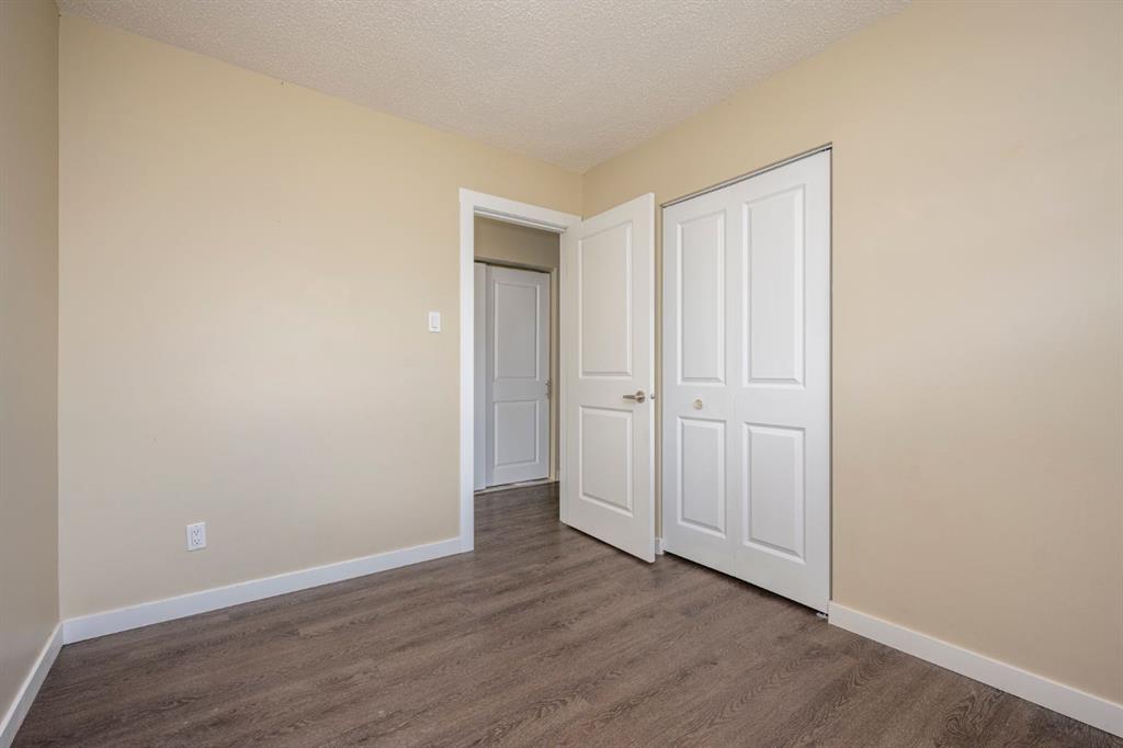 6031 Lacombe Way SW, Calgary, 4 Bedrooms Bedrooms, ,3 BathroomsBathrooms,Houses,For Sale,3172
