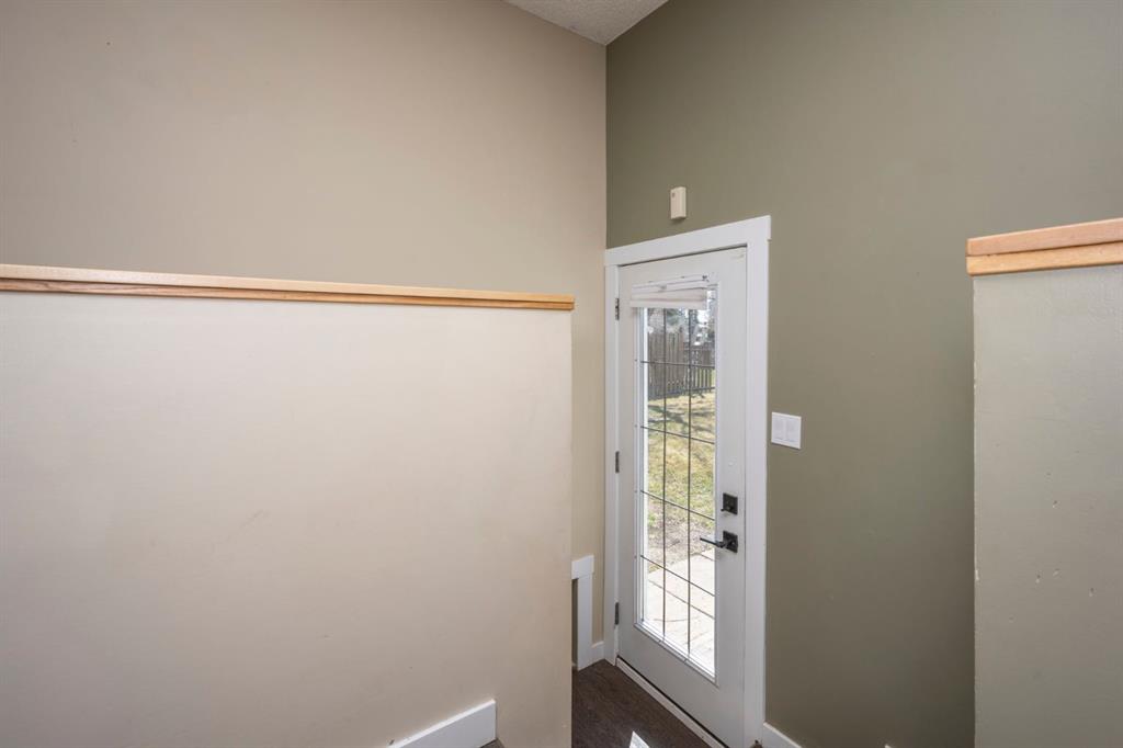 6031 Lacombe Way SW, Calgary, 4 Bedrooms Bedrooms, ,3 BathroomsBathrooms,Houses,For Sale,3172