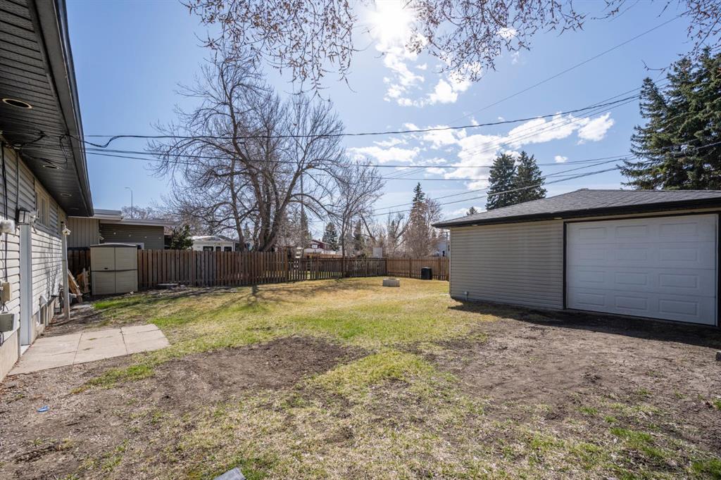 6031 Lacombe Way SW, Calgary, 4 Bedrooms Bedrooms, ,3 BathroomsBathrooms,Houses,For Sale,3172