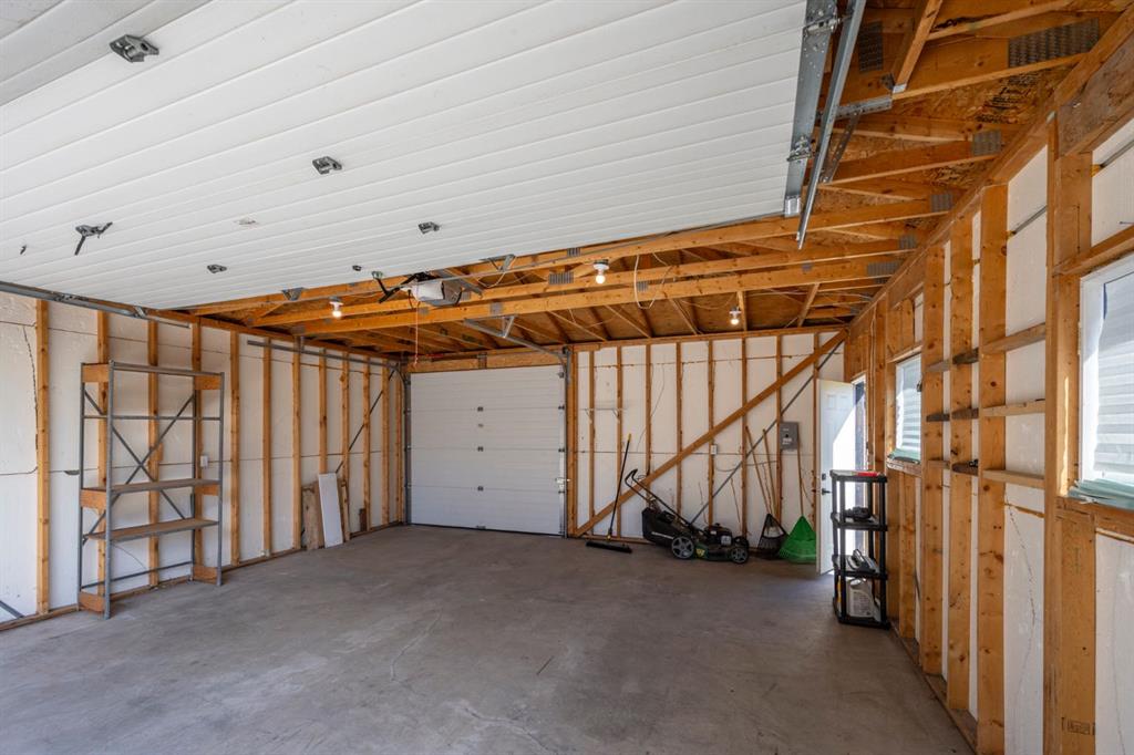 6031 Lacombe Way SW, Calgary, 4 Bedrooms Bedrooms, ,3 BathroomsBathrooms,Houses,For Sale,3172