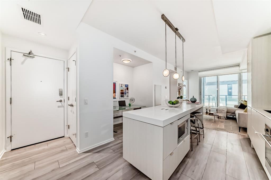 #301, 615 6 Avenue SE, Calgary, 1 Bedroom Bedrooms, ,1 BathroomBathrooms,Condos/Townhouses,For Sale,Verve,3,3174