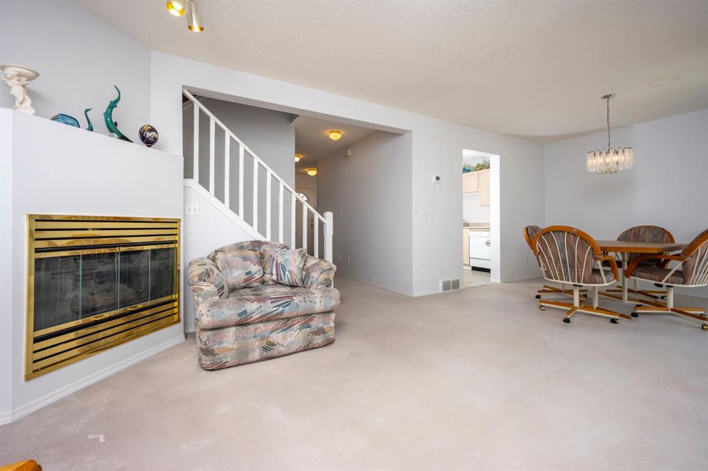 #107, 388 Sandarac Drive NW, Calgary, 4 Bedrooms Bedrooms, ,3 BathroomsBathrooms,Condos/Townhouses,Sold,3175