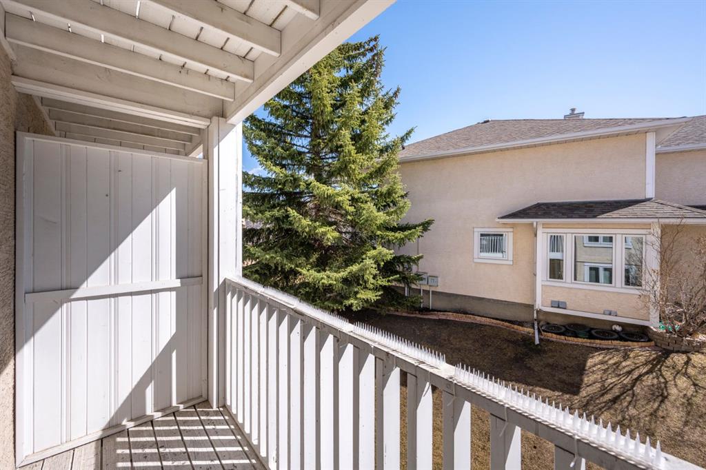 #107, 388 Sandarac Drive NW, Calgary, 4 Bedrooms Bedrooms, ,3 BathroomsBathrooms,Condos/Townhouses,Sold,3175