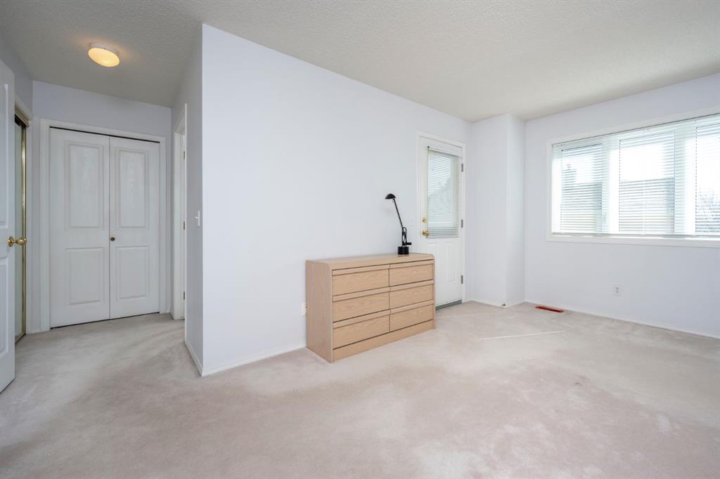#107, 388 Sandarac Drive NW, Calgary, 4 Bedrooms Bedrooms, ,3 BathroomsBathrooms,Condos/Townhouses,Sold,3175