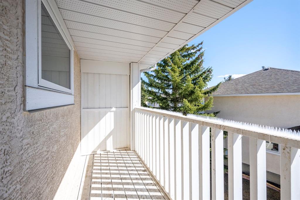 #107, 388 Sandarac Drive NW, Calgary, 4 Bedrooms Bedrooms, ,3 BathroomsBathrooms,Condos/Townhouses,Sold,3175