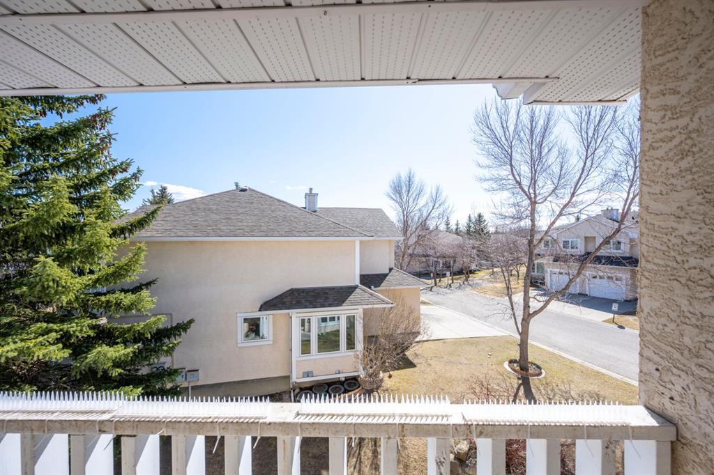 #107, 388 Sandarac Drive NW, Calgary, 4 Bedrooms Bedrooms, ,3 BathroomsBathrooms,Condos/Townhouses,Sold,3175