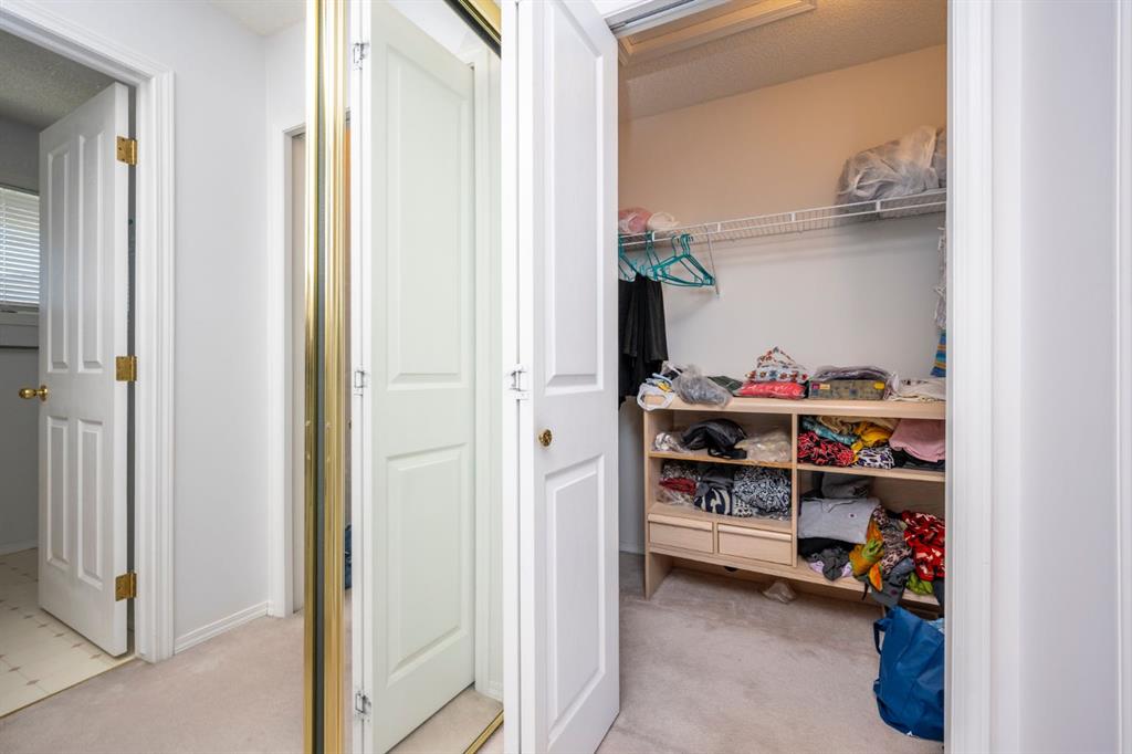 #107, 388 Sandarac Drive NW, Calgary, 4 Bedrooms Bedrooms, ,3 BathroomsBathrooms,Condos/Townhouses,Sold,3175