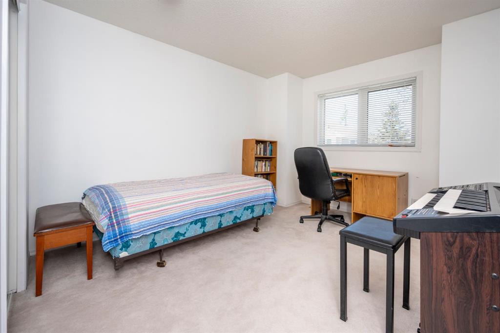 #107, 388 Sandarac Drive NW, Calgary, 4 Bedrooms Bedrooms, ,3 BathroomsBathrooms,Condos/Townhouses,Sold,3175
