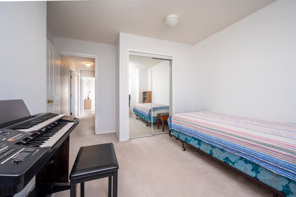 #107, 388 Sandarac Drive NW, Calgary, 4 Bedrooms Bedrooms, ,3 BathroomsBathrooms,Condos/Townhouses,Sold,3175