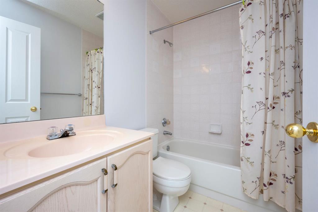 #107, 388 Sandarac Drive NW, Calgary, 4 Bedrooms Bedrooms, ,3 BathroomsBathrooms,Condos/Townhouses,Sold,3175