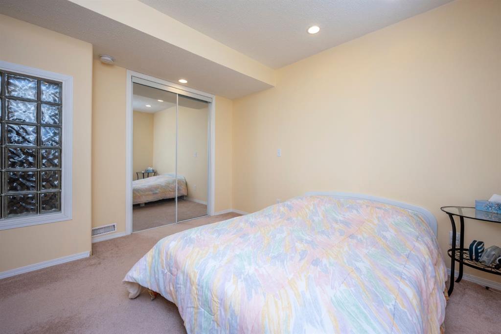 #107, 388 Sandarac Drive NW, Calgary, 4 Bedrooms Bedrooms, ,3 BathroomsBathrooms,Condos/Townhouses,Sold,3175