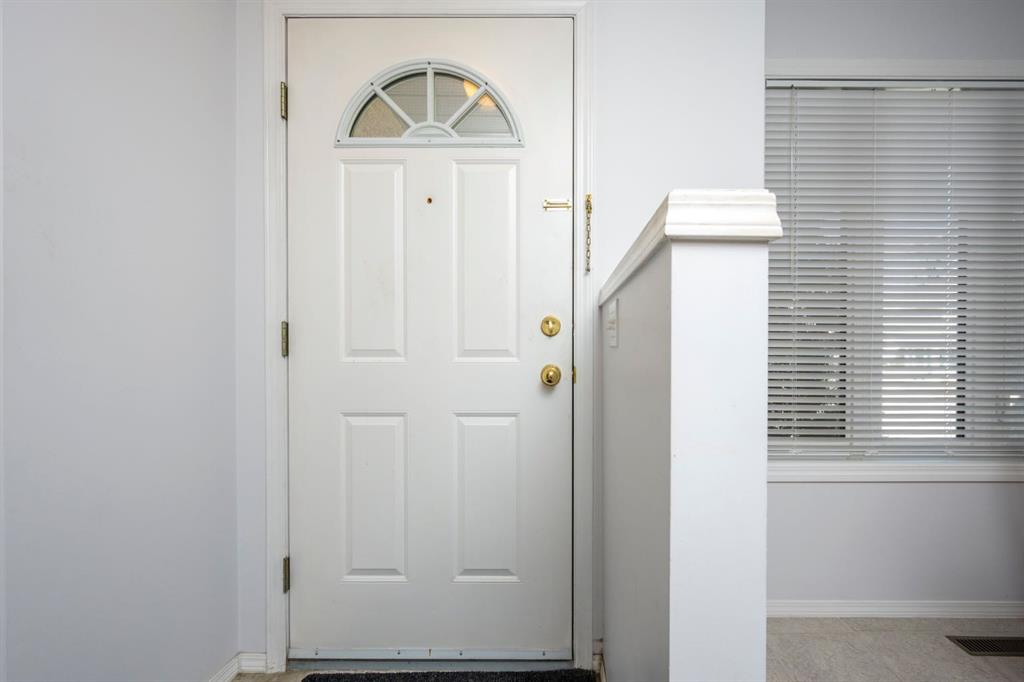 #107, 388 Sandarac Drive NW, Calgary, 4 Bedrooms Bedrooms, ,3 BathroomsBathrooms,Condos/Townhouses,Sold,3175