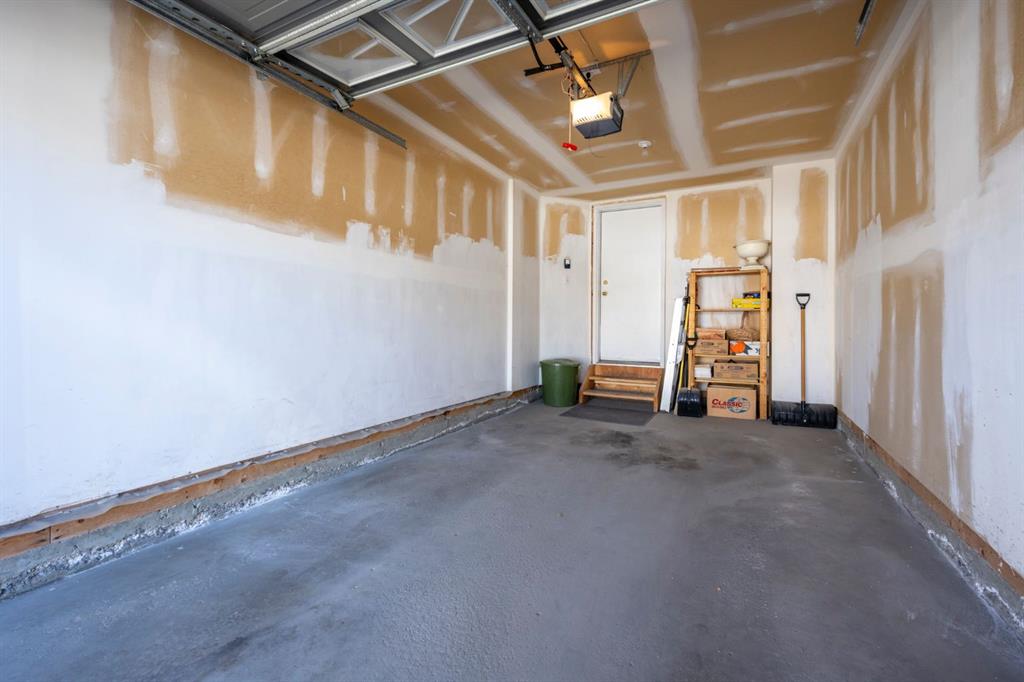 #107, 388 Sandarac Drive NW, Calgary, 4 Bedrooms Bedrooms, ,3 BathroomsBathrooms,Condos/Townhouses,Sold,3175