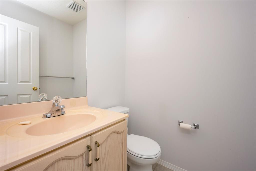 #107, 388 Sandarac Drive NW, Calgary, 4 Bedrooms Bedrooms, ,3 BathroomsBathrooms,Condos/Townhouses,Sold,3175