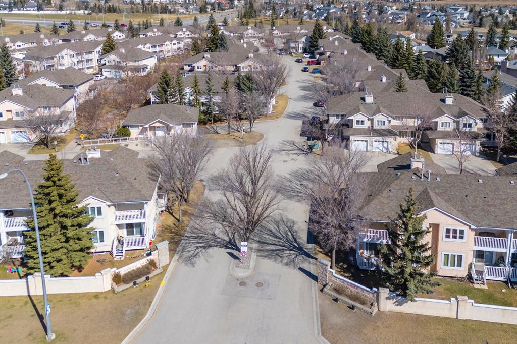 #107, 388 Sandarac Drive NW, Calgary, 4 Bedrooms Bedrooms, ,3 BathroomsBathrooms,Condos/Townhouses,Sold,3175