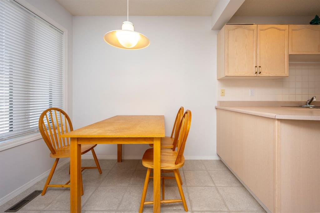 #107, 388 Sandarac Drive NW, Calgary, 4 Bedrooms Bedrooms, ,3 BathroomsBathrooms,Condos/Townhouses,Sold,3175