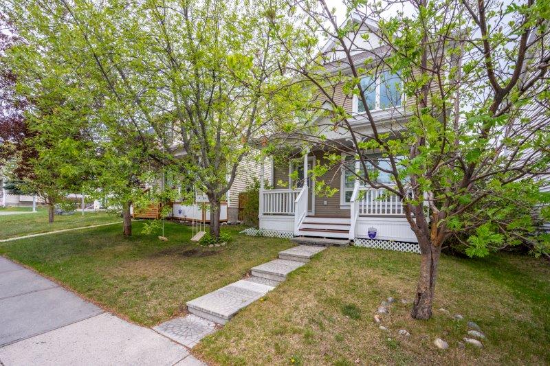 80 Tuscany Valley Rise NW, Calgary, 4 Bedrooms Bedrooms, ,2.5 BathroomsBathrooms,Houses,For Rent,80 Tuscany Valley Rise NW,3178