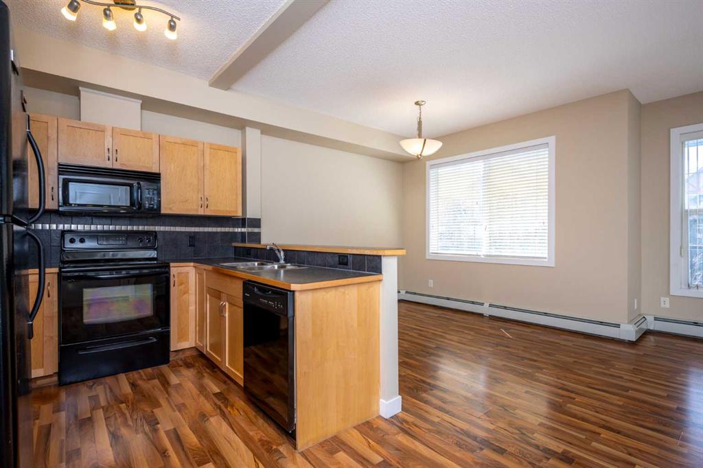 #1218, 211 Aspen Stone Boulevard SW, Calgary, 2 Bedrooms Bedrooms, ,2 BathroomsBathrooms,Condos/Townhouses,For Sale,Gallant Ridge,2,3179