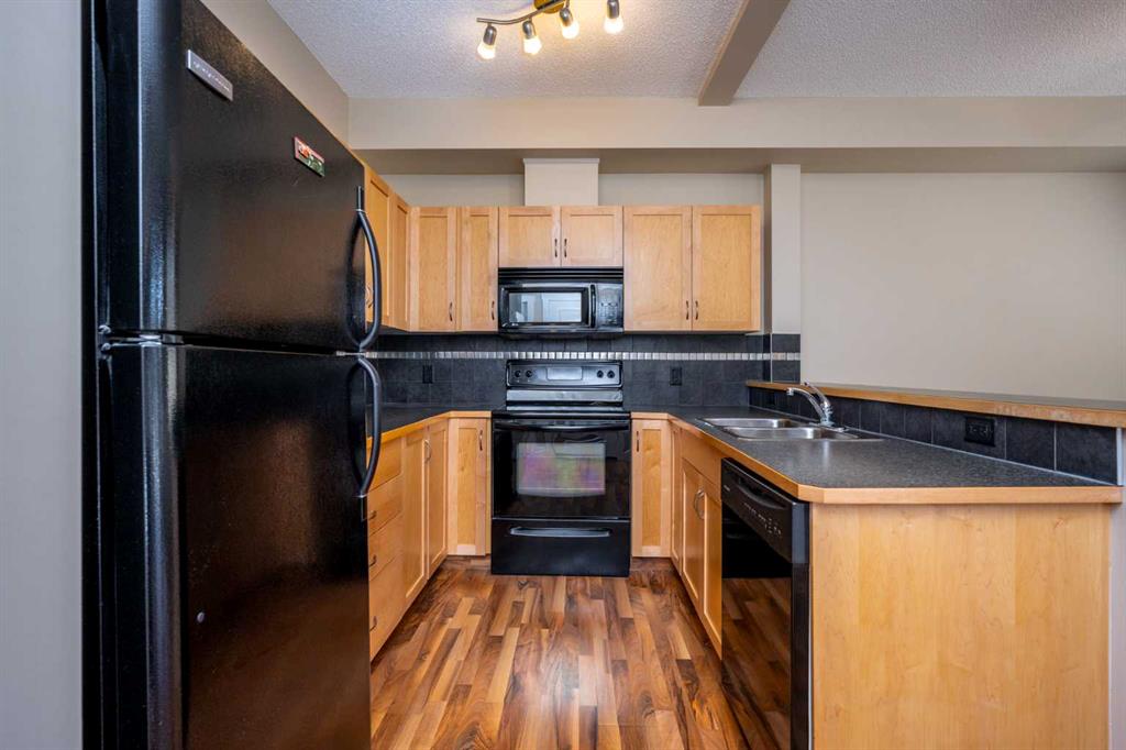 #1218, 211 Aspen Stone Boulevard SW, Calgary, 2 Bedrooms Bedrooms, ,2 BathroomsBathrooms,Condos/Townhouses,For Sale,Gallant Ridge,2,3179