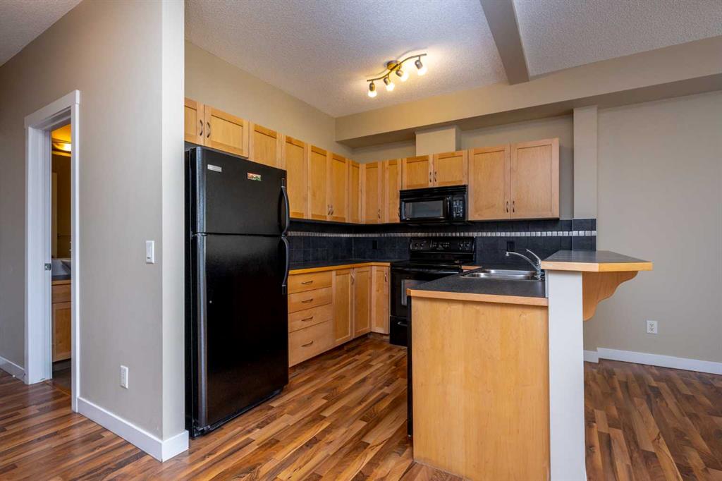 #1218, 211 Aspen Stone Boulevard SW, Calgary, 2 Bedrooms Bedrooms, ,2 BathroomsBathrooms,Condos/Townhouses,For Sale,Gallant Ridge,2,3179