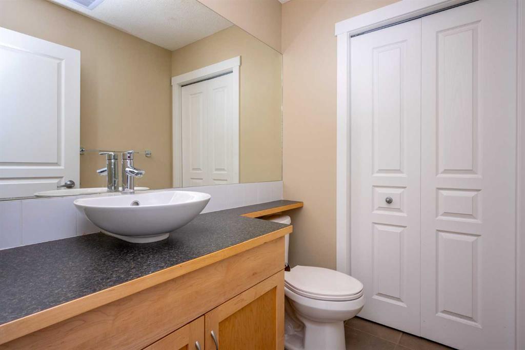 #1218, 211 Aspen Stone Boulevard SW, Calgary, 2 Bedrooms Bedrooms, ,2 BathroomsBathrooms,Condos/Townhouses,For Sale,Gallant Ridge,2,3179