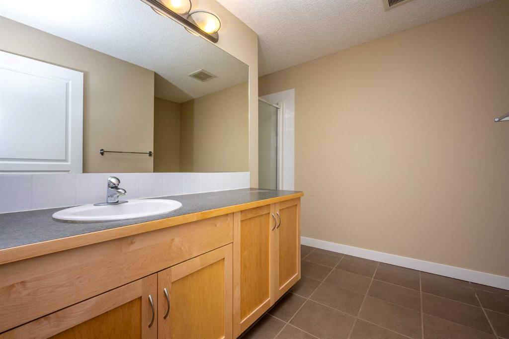 #1218, 211 Aspen Stone Boulevard SW, Calgary, 2 Bedrooms Bedrooms, ,2 BathroomsBathrooms,Condos/Townhouses,For Sale,Gallant Ridge,2,3179