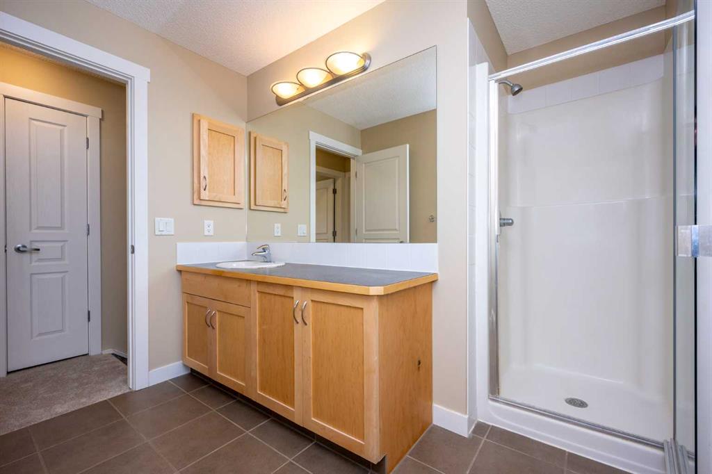 #1218, 211 Aspen Stone Boulevard SW, Calgary, 2 Bedrooms Bedrooms, ,2 BathroomsBathrooms,Condos/Townhouses,For Sale,Gallant Ridge,2,3179