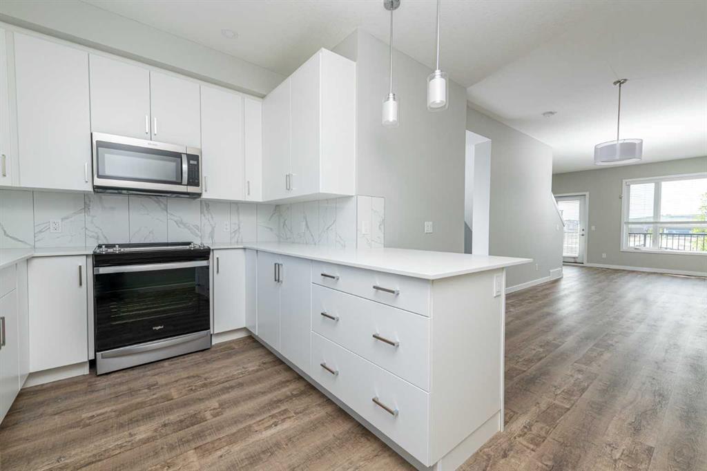 358 210 Avenue SW, Calgary, 2 Bedrooms Bedrooms, ,1 BathroomBathrooms,Condos/Townhouses,For Sale,Belwood Park,1,3180