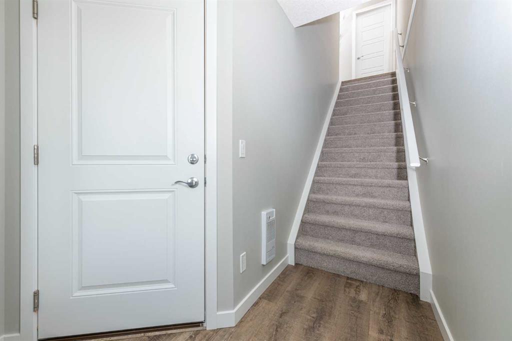 358 210 Avenue SW, Calgary, 2 Bedrooms Bedrooms, ,1 BathroomBathrooms,Condos/Townhouses,For Sale,Belwood Park,1,3180