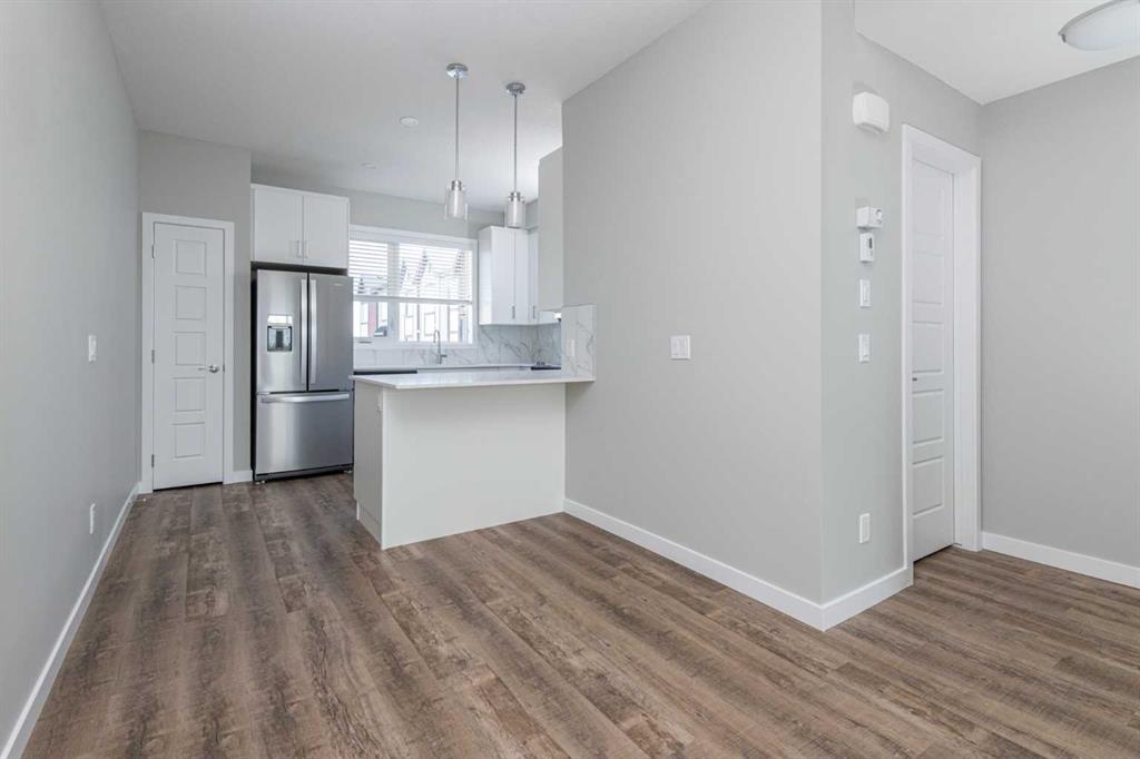 358 210 Avenue SW, Calgary, 2 Bedrooms Bedrooms, ,1 BathroomBathrooms,Condos/Townhouses,For Sale,Belwood Park,1,3180