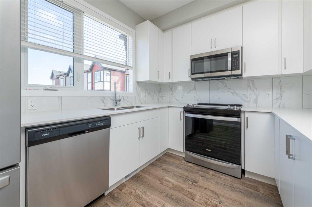 358 210 Avenue SW, Calgary, 2 Bedrooms Bedrooms, ,1 BathroomBathrooms,Condos/Townhouses,For Sale,Belwood Park,1,3180