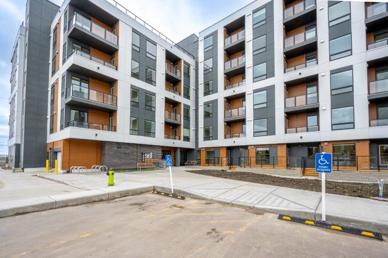 8500 19 Avenue Southeast, Calgary, 2 Bedrooms Bedrooms, 0 ,2 BathroomsBathrooms,Condos/Townhouses,For Rent,Easthills Crossing,8500 19 Avenue Southeast,0,3181