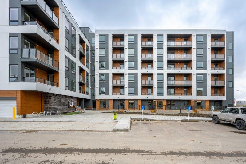 8500 19 Avenue Southeast, Calgary, 2 Bedrooms Bedrooms, 0 ,2 BathroomsBathrooms,Condos/Townhouses,For Rent,Easthills Crossing,8500 19 Avenue Southeast,0,3181