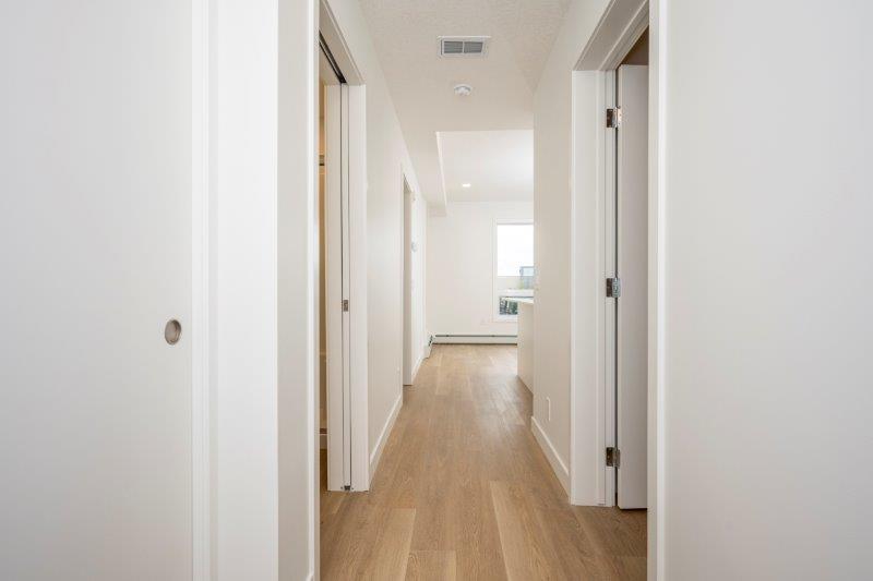 8500 19 Avenue Southeast, Calgary, 2 Bedrooms Bedrooms, 0 ,2 BathroomsBathrooms,Condos/Townhouses,For Rent,Easthills Crossing,8500 19 Avenue Southeast,0,3181