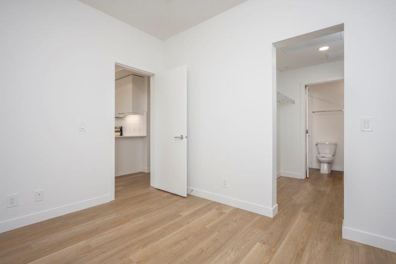 8500 19 Avenue Southeast, Calgary, 2 Bedrooms Bedrooms, 0 ,2 BathroomsBathrooms,Condos/Townhouses,For Rent,Easthills Crossing,8500 19 Avenue Southeast,0,3181