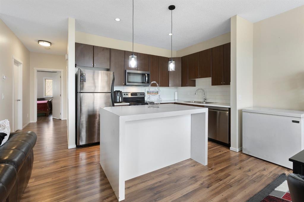 #83, 300 Evanscreek Court NW, Calgary, 2 Bedrooms Bedrooms, ,1 BathroomBathrooms,Condos/Townhouses,For Sale,3183
