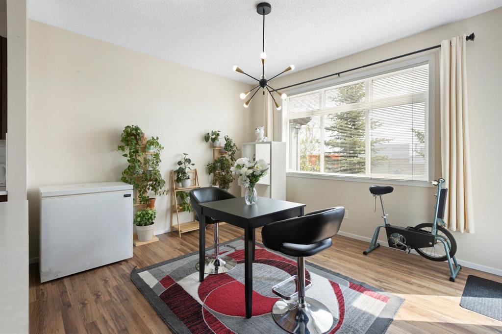 #83, 300 Evanscreek Court NW, Calgary, 2 Bedrooms Bedrooms, ,1 BathroomBathrooms,Condos/Townhouses,For Sale,3183