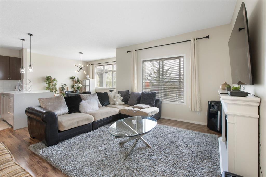 #83, 300 Evanscreek Court NW, Calgary, 2 Bedrooms Bedrooms, ,1 BathroomBathrooms,Condos/Townhouses,For Sale,3183