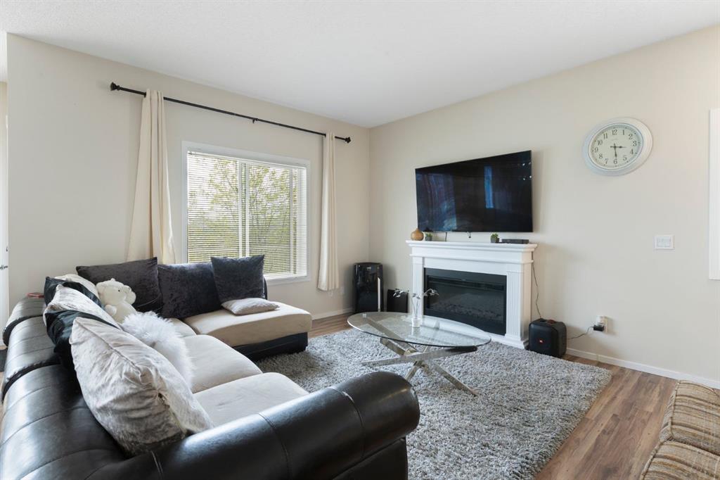 #83, 300 Evanscreek Court NW, Calgary, 2 Bedrooms Bedrooms, ,1 BathroomBathrooms,Condos/Townhouses,For Sale,3183