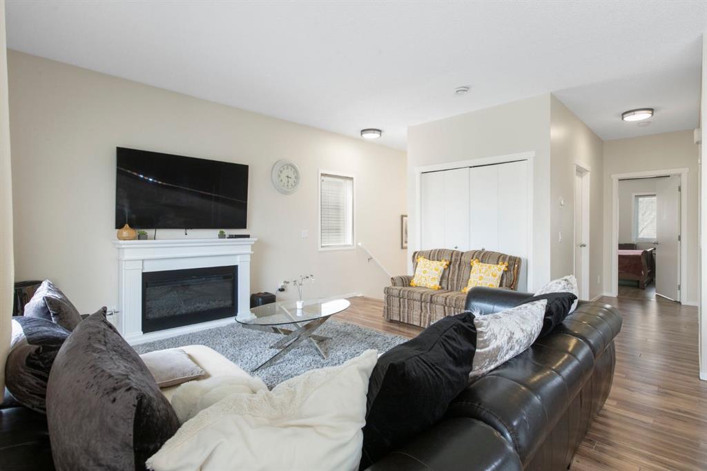 #83, 300 Evanscreek Court NW, Calgary, 2 Bedrooms Bedrooms, ,1 BathroomBathrooms,Condos/Townhouses,For Sale,3183