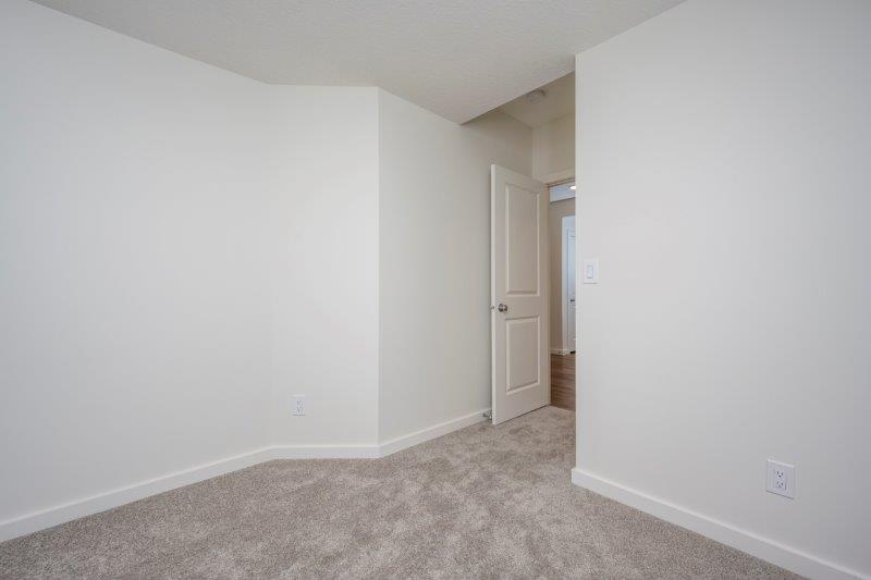 350 SORA Way Southeast, Calgary, 2 Bedrooms Bedrooms, ,1 BathroomBathrooms,Houses,For Rent,350 SORA Way Southeast,3184