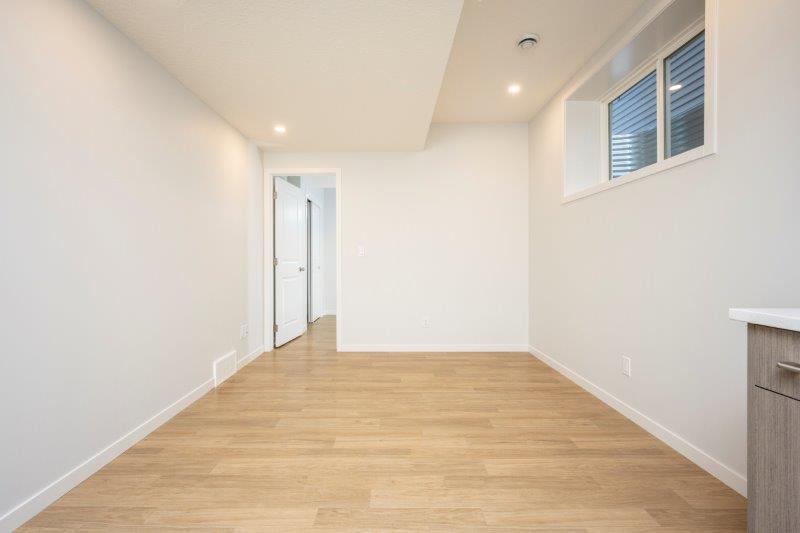 13 Mitchell Road Northwest, Calgary, 2 Bedrooms Bedrooms, ,1 BathroomBathrooms,Houses,For Rent,13 Mitchell Road Northwest,3186