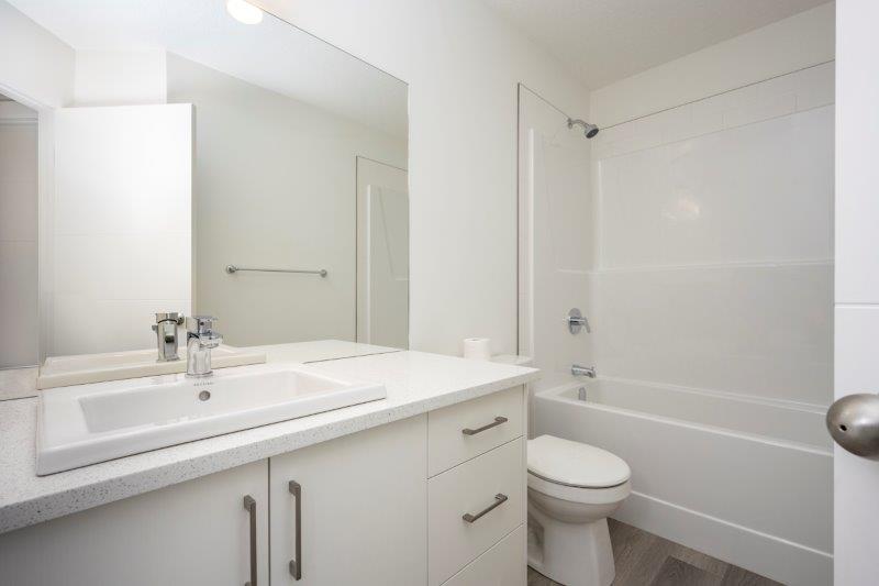 40, 2117 81 Street South West, Calgary, 2 Bedrooms Bedrooms, ,2 BathroomsBathrooms,Condos/Townhouses,For Rent,Elkwood,40, 2117 81 Street South West,3188