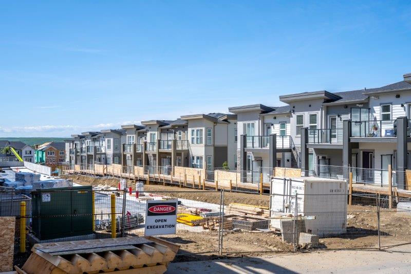 40, 2117 81 Street South West, Calgary, 2 Bedrooms Bedrooms, ,2 BathroomsBathrooms,Condos/Townhouses,For Rent,Elkwood,40, 2117 81 Street South West,3188