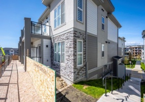 40, 2117 81 Street South West, Calgary, 2 Bedrooms Bedrooms, ,2 BathroomsBathrooms,Condos/Townhouses,For Rent,Elkwood,40, 2117 81 Street South West,3188
