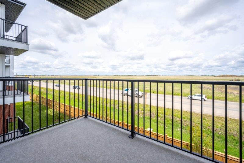 2307, 6 Merganser Dr W, Chestermere, 2.5 Bedrooms Bedrooms, ,2 BathroomsBathrooms,Condos/Townhouses,For Rent,Lockwood,2307, 6 Merganser Dr W,3189