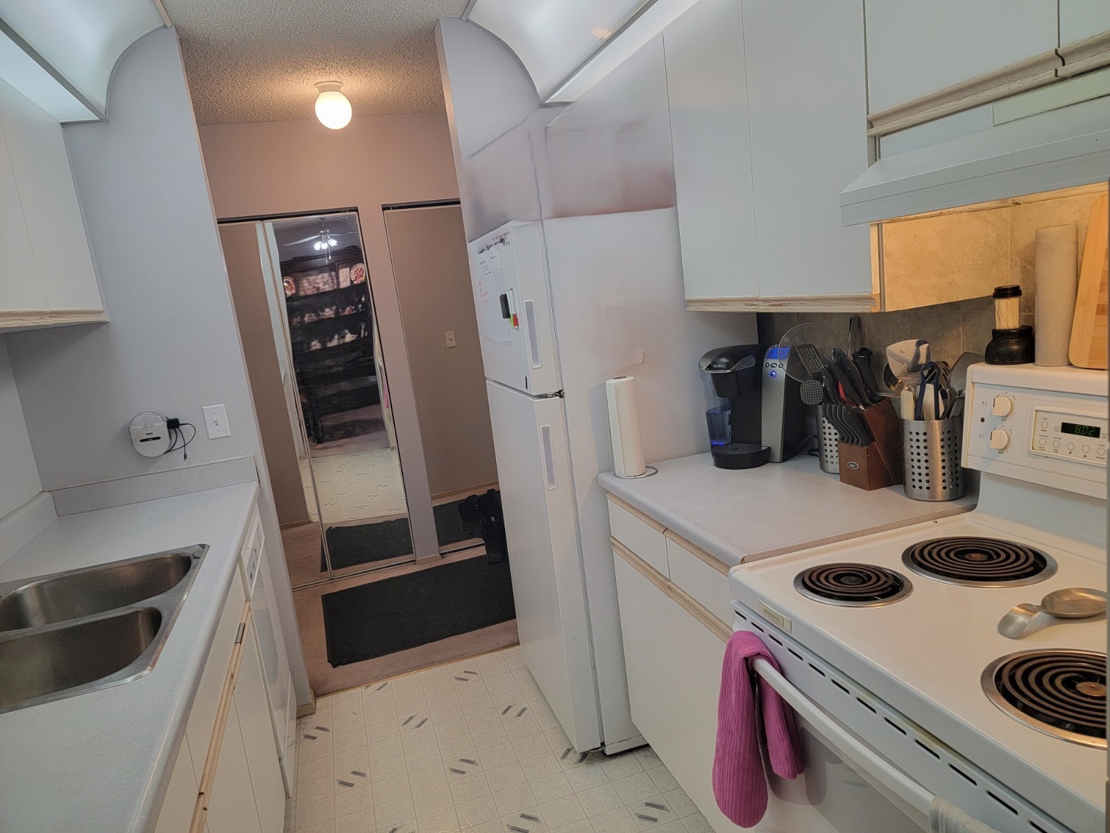 115, 20 Dover Point SE, Calgary, 2 Bedrooms Bedrooms, ,2 BathroomsBathrooms,Condos/Townhouses,For Rent,Pointe of View Dover,115, 20 Dover Point SE,3190
