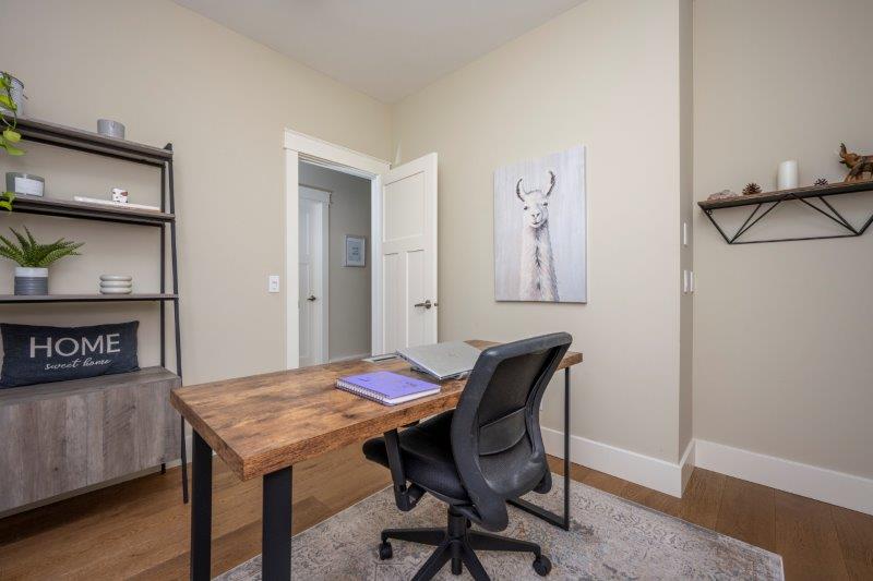 2815 25 Street Southwest, Calgary, 4 Bedrooms Bedrooms, ,3.5 BathroomsBathrooms,Houses,For Rent,2815 25 Street Southwest,3194